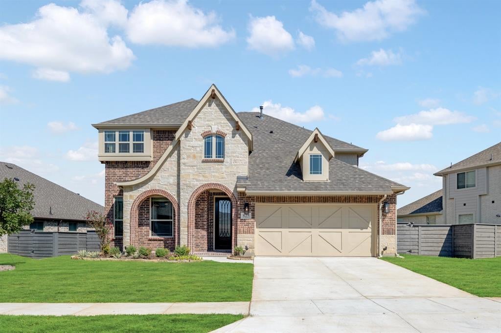 825 Twisted Leaf Ln, Little Elm, TX 76227