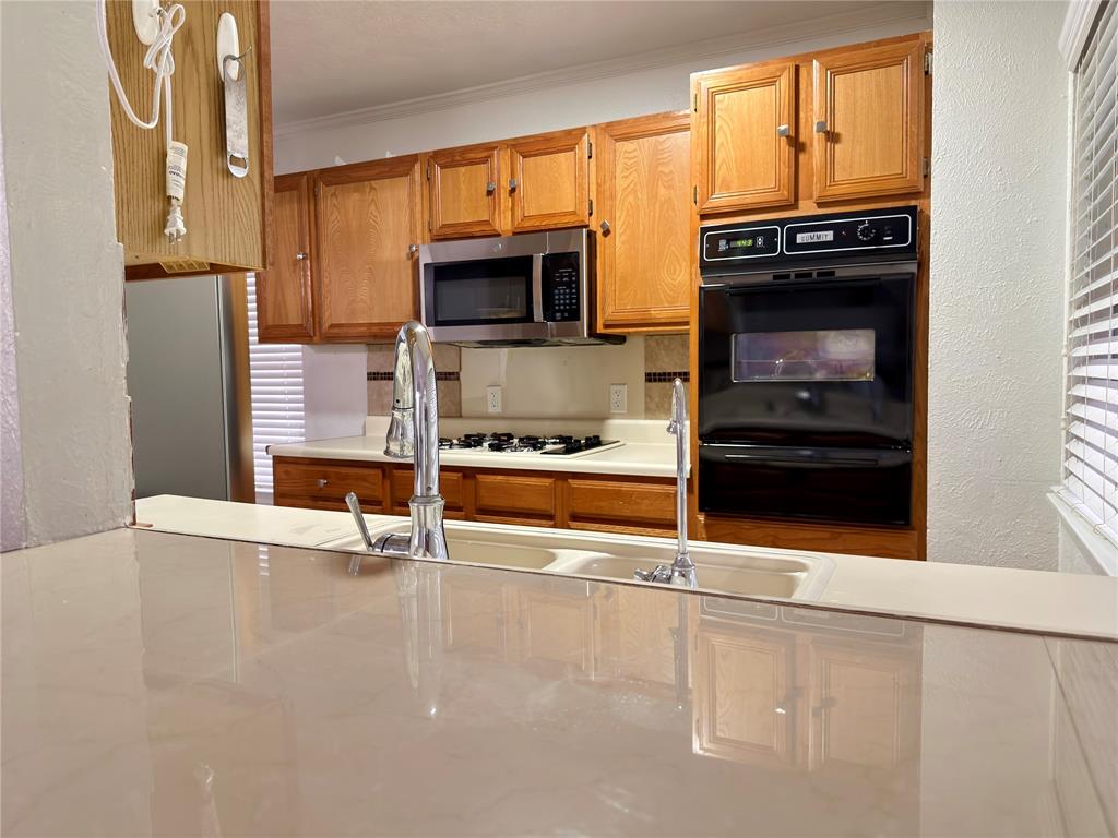 1519 Clearbrook St, Lancaster, TX 75134 photo