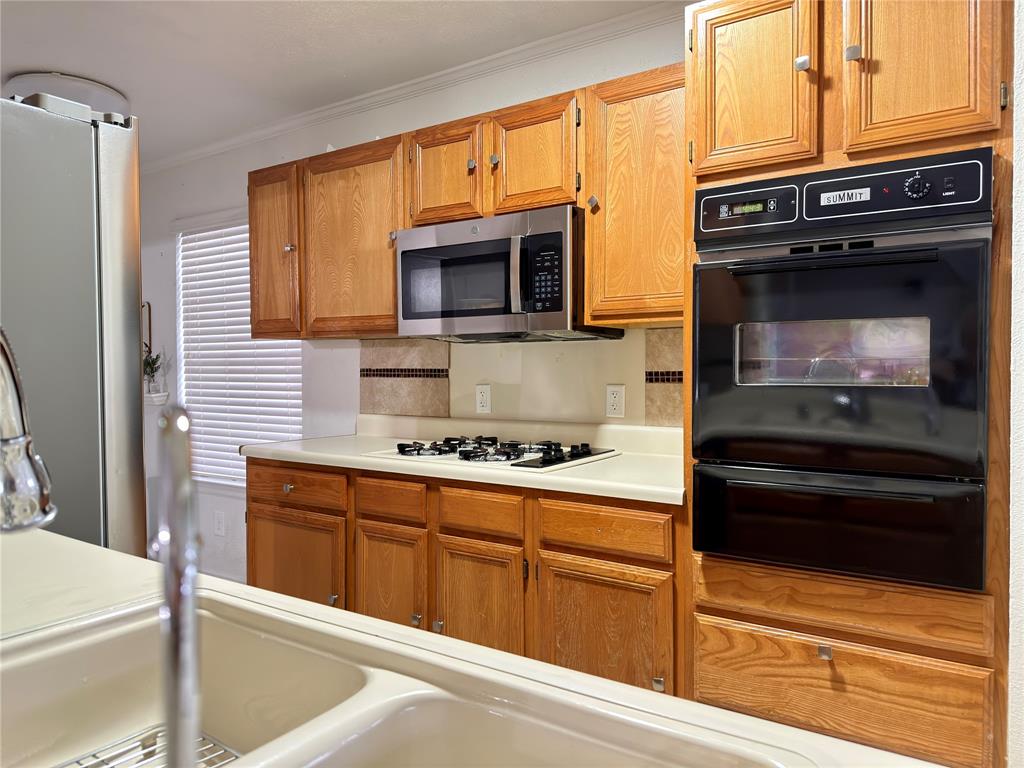 1519 Clearbrook St, Lancaster, TX 75134 photo