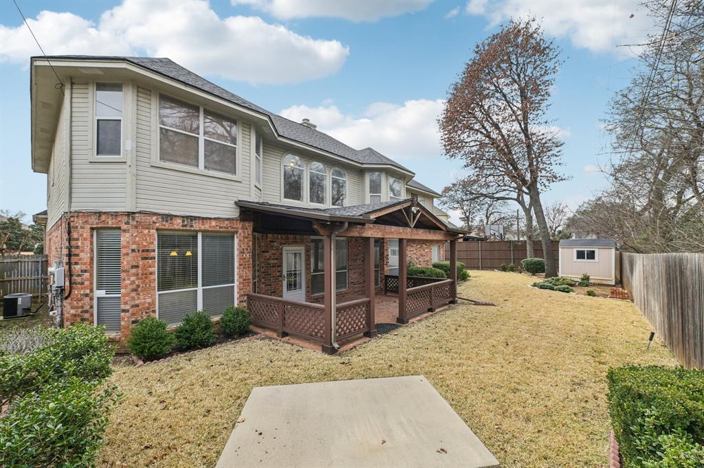 4519 Edge Creek Ln, Arlington, TX 76017 photo