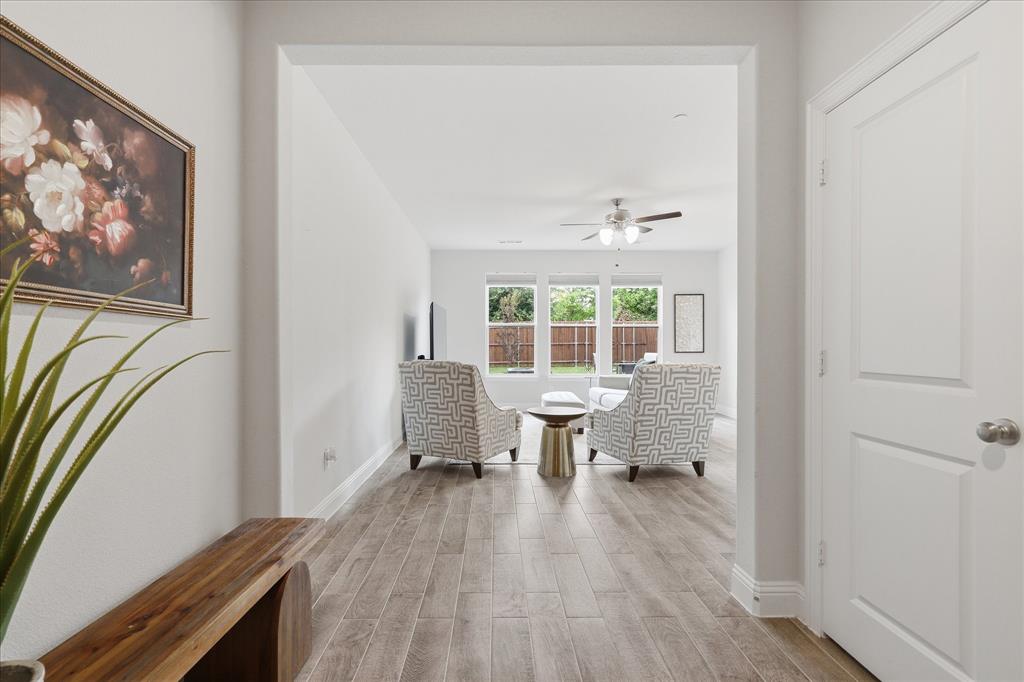 600 Hutchinson Ln, Lewisville, TX 75077 photo