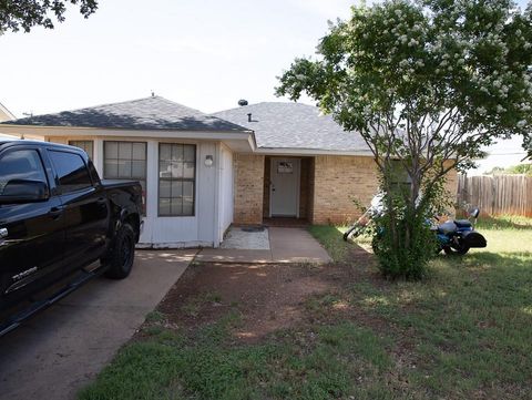 Single Family Residence in Abilene TX 5234 Benbrook Street.jpg