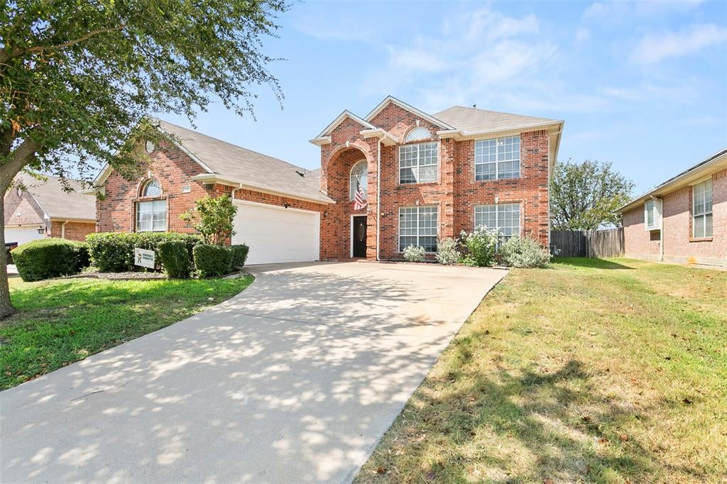 8641 Shadow Trace Dr, Fort Worth, TX 76244 photo