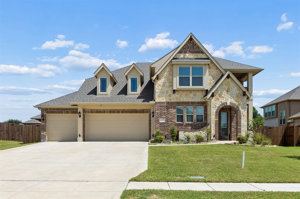 6517 Harwich Dr, Mesquite, TX 75181
