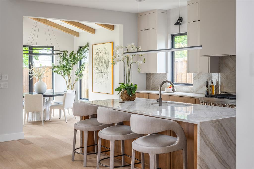 4241 Somerville Ave, Dallas, TX 75206 photo