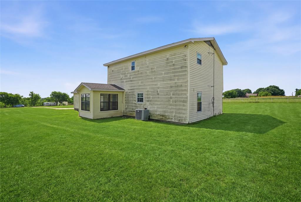 9641 Country Ln, Celina, TX 75009 photo