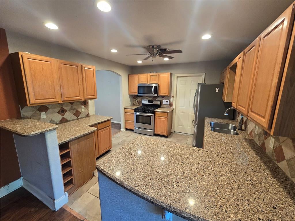 1144 Norwood Dr, Hurst, TX 76053 photo