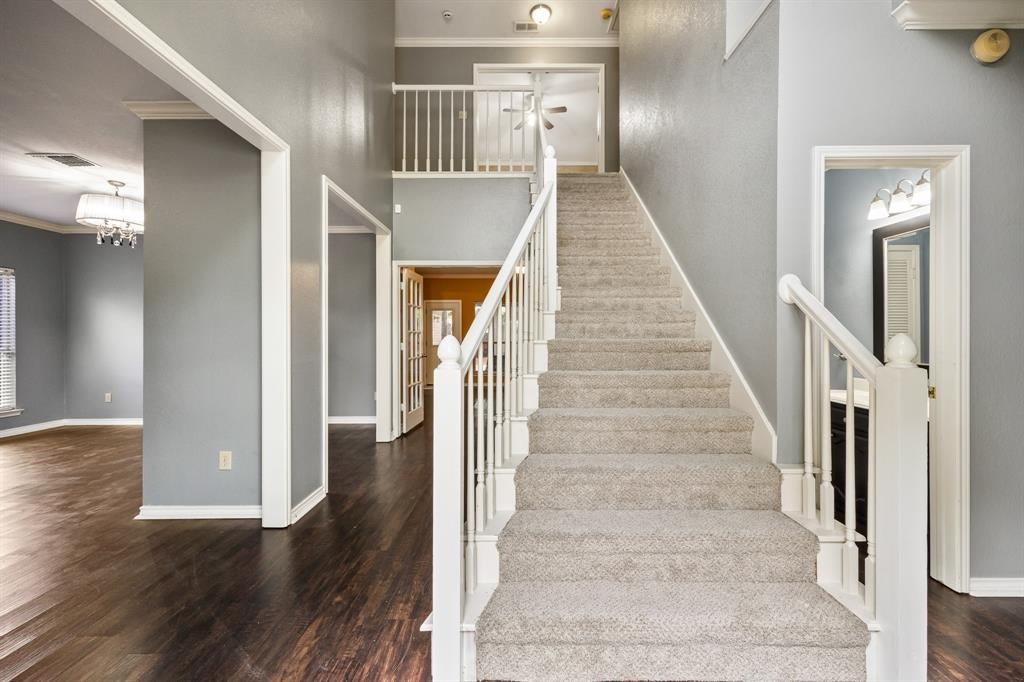 9209 Chimneywood Dr, Rowlett, TX 75089 photo
