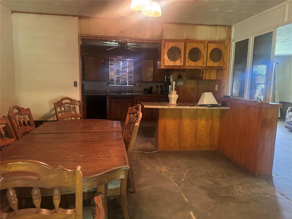 4205 Hickory Tree Rd, Balch Springs, TX 75180 photo