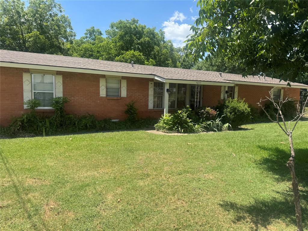 4205 Hickory Tree Rd, Balch Springs, TX 75180