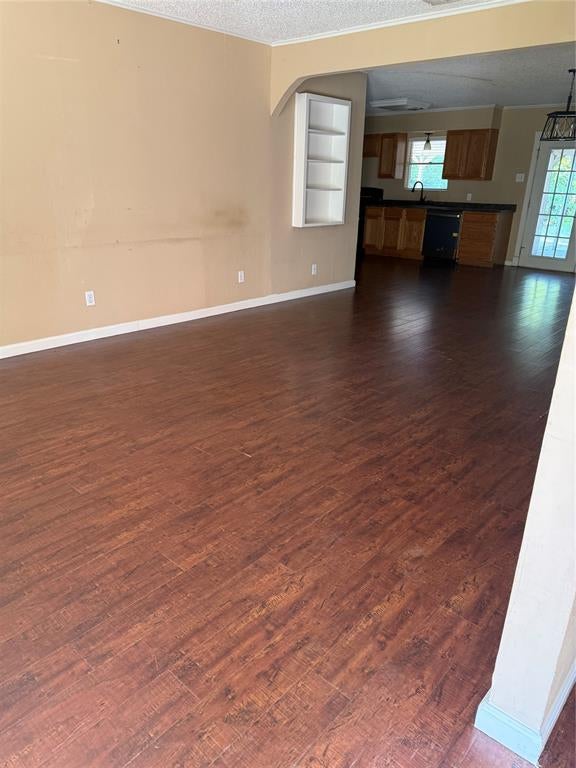 107 SE Harris St, Burleson, TX 76028 photo
