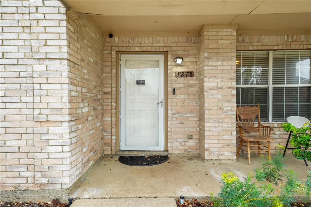 1818 Cedar Ridge Dr, Mesquite, TX 75181 photo