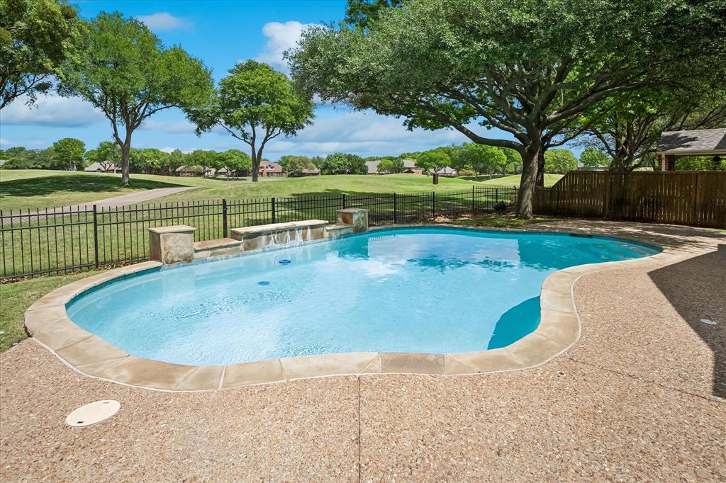 5104 Arbor Hollow Dr, Mckinney, TX 75072