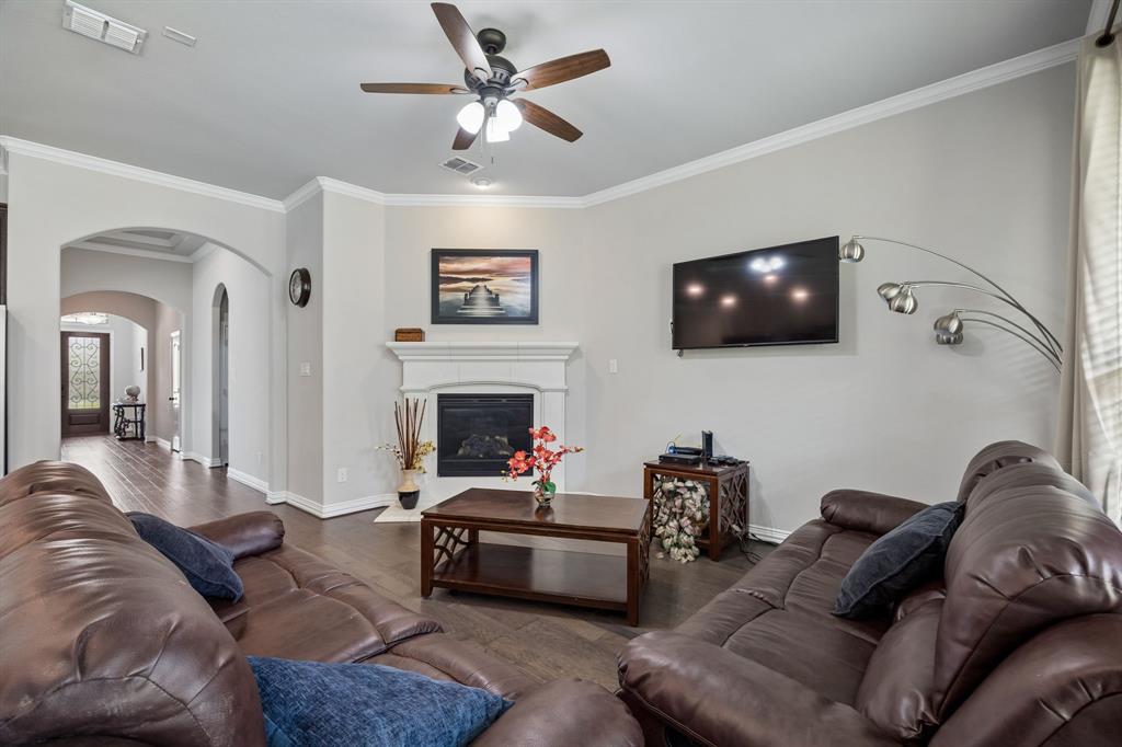3935 Wind Cave Bnd, Irving, TX 75063 photo