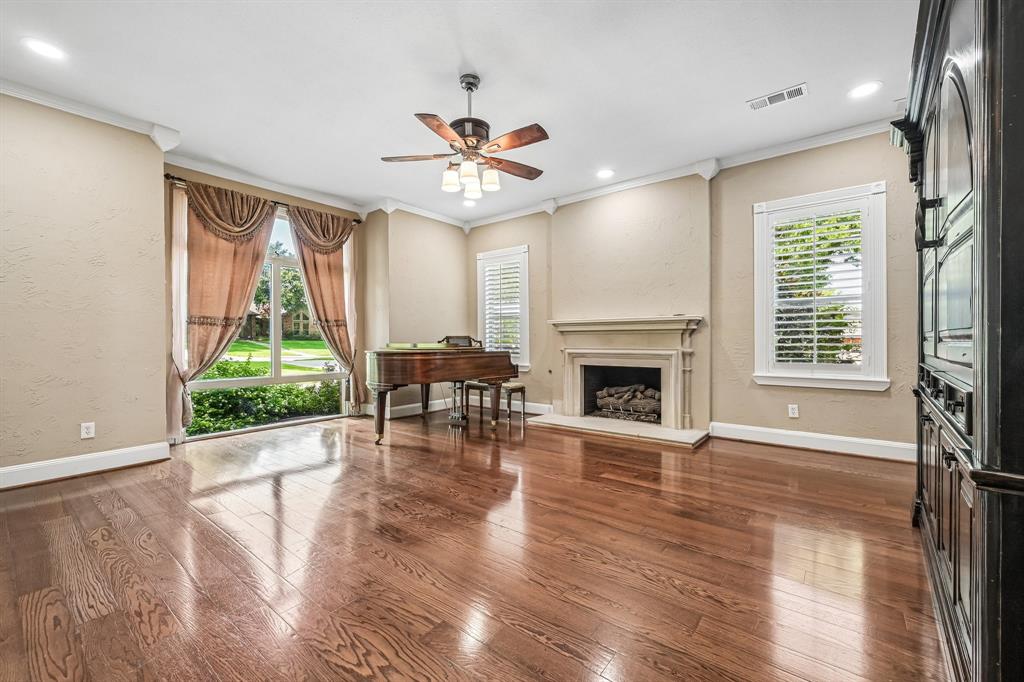 2237 High Country Dr, Carrollton, TX 75007 photo