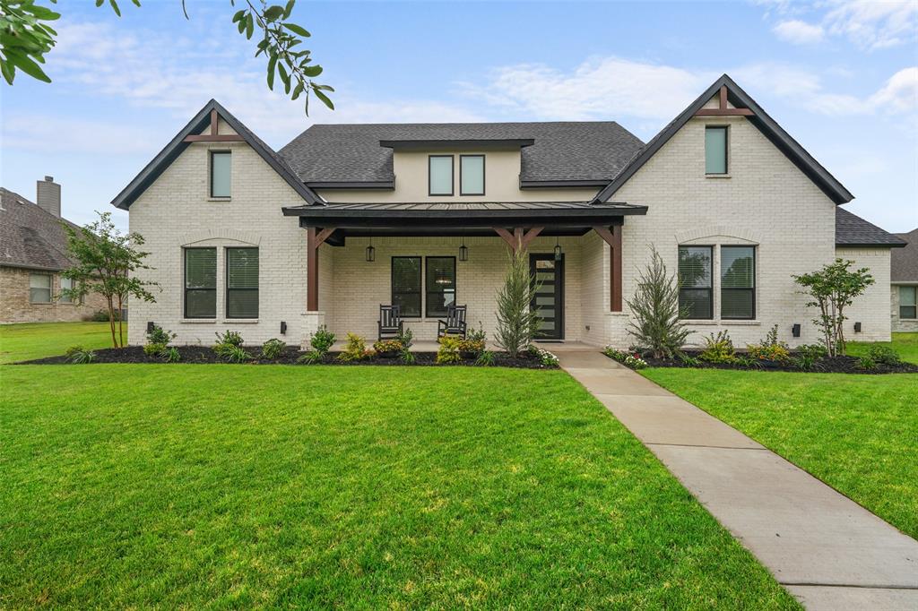 1018 Devonshire Dr, Forney, TX 75126
