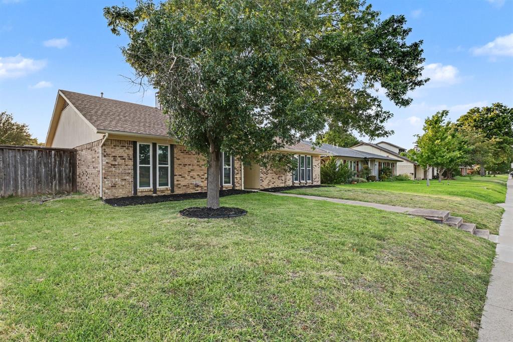 229 S Heartz Rd, Coppell, TX 75019 photo
