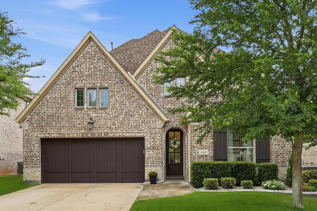 342 Hill Creek Ln, Grapevine, TX 76051