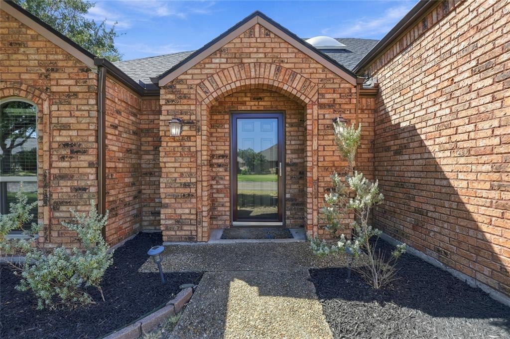 2312 Stone Glen Ln, Carrollton, TX 75007 photo