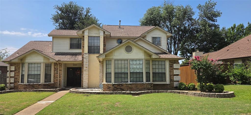 2020 Branch Hollow Dr, Carrollton, TX 75007