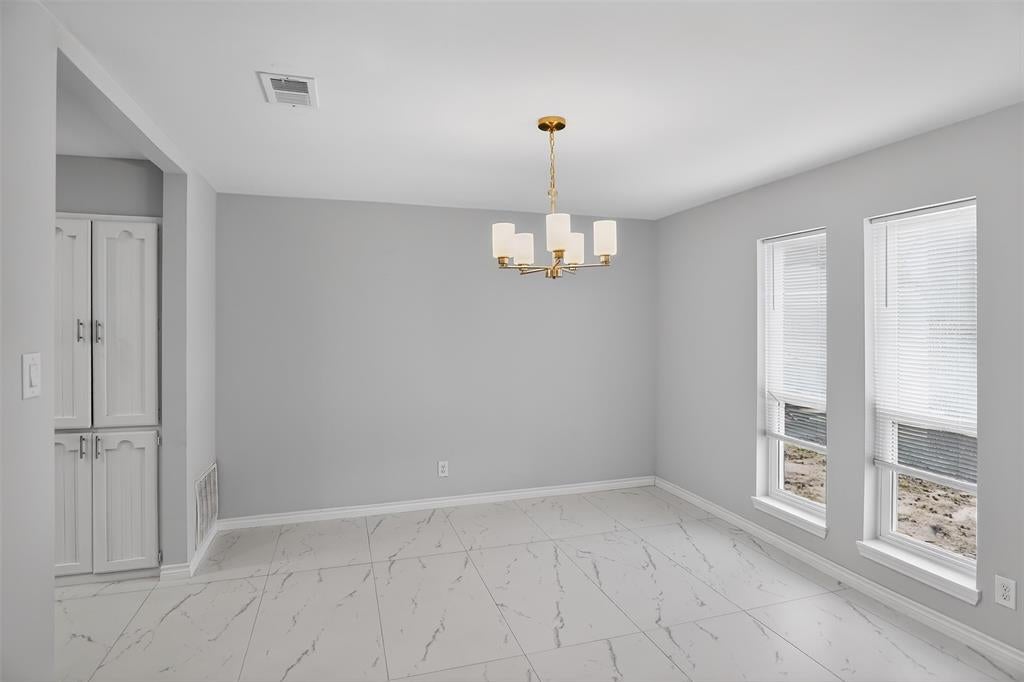 835 38 St, Paris, TX 75462 photo