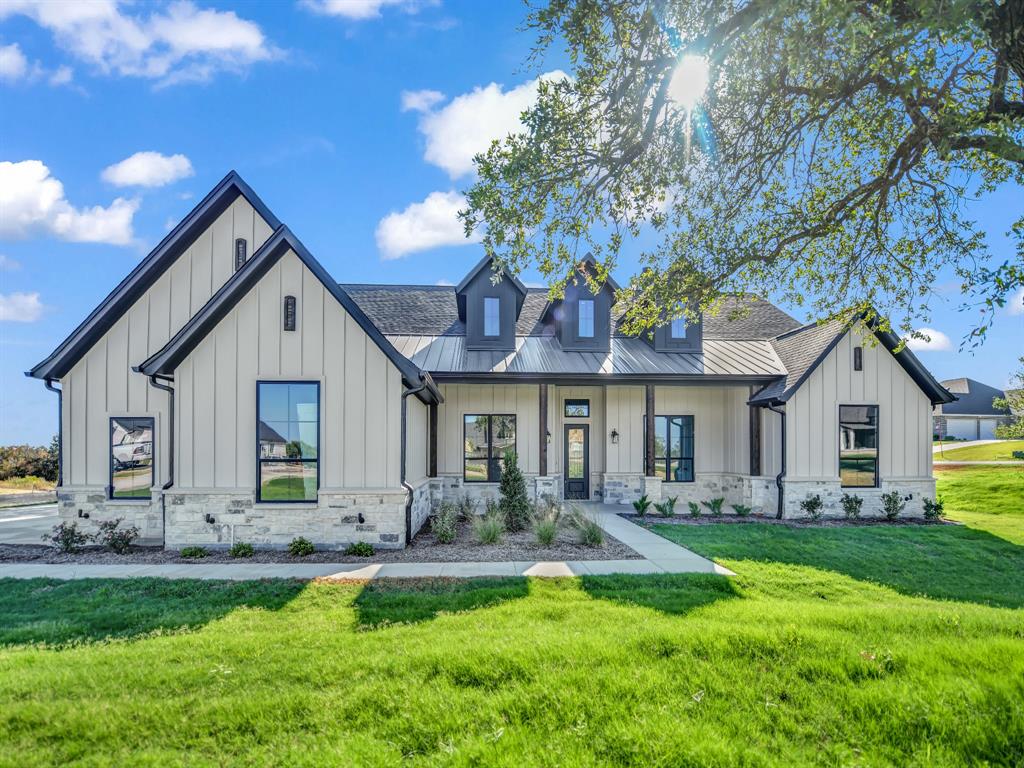 740 Burr Oak Ln, Weatherford, TX 76085 photo