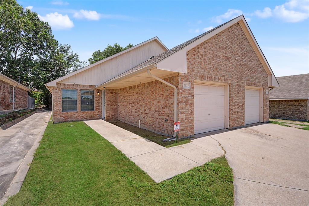3124 Cherry Ln, Fort Worth, TX 76116 photo
