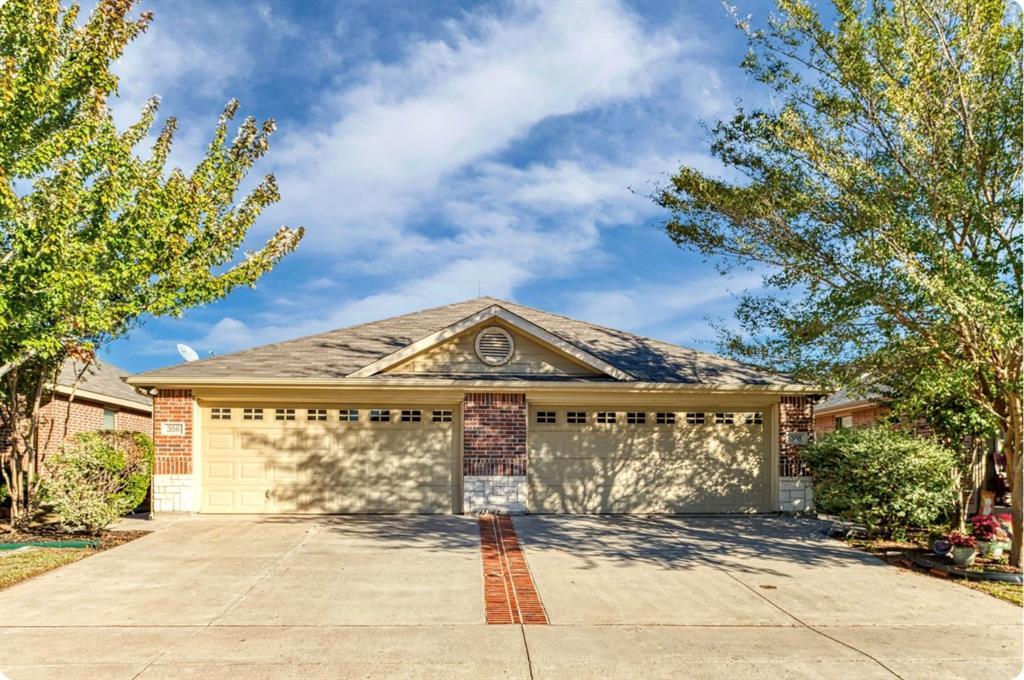 356 AND 358 Schirra Ct, Lavon, TX 75166 photo