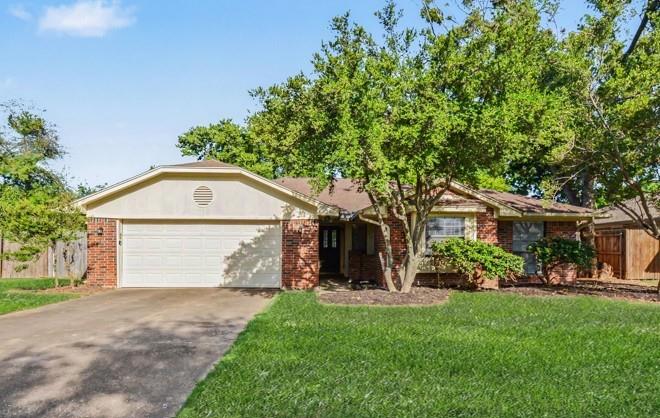 7 Alamosa Dr, Trophy Club, TX 76262