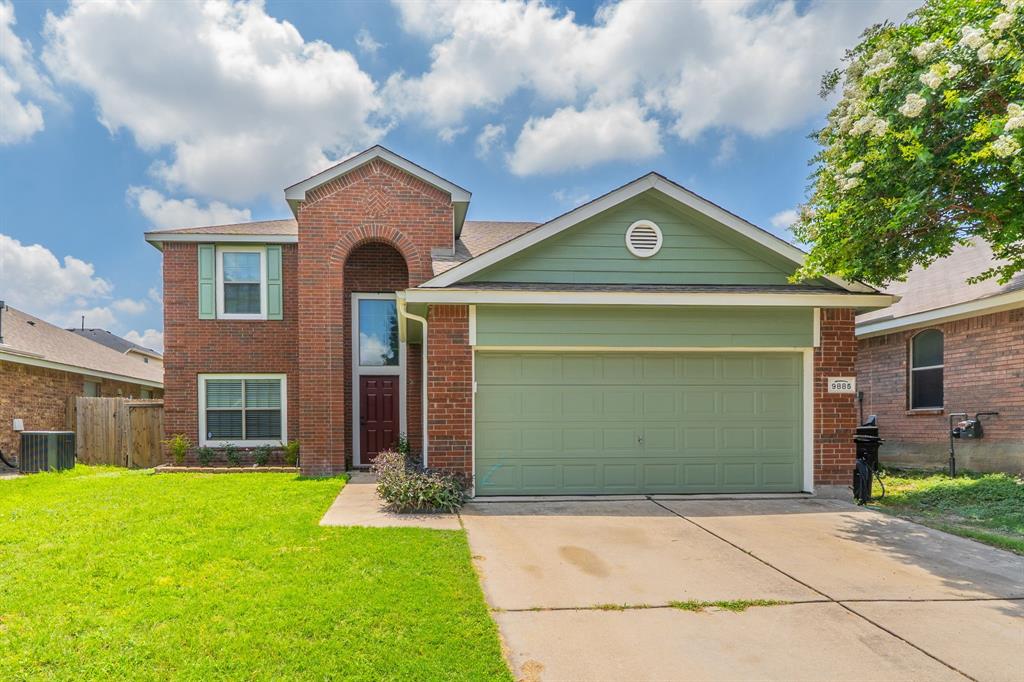 9885 Willowick Ave, Fort Worth, TX 76108