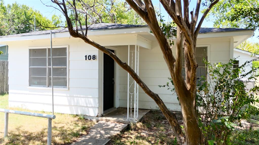 108 E Kirby Ave, Quinlan, TX 75474 photo