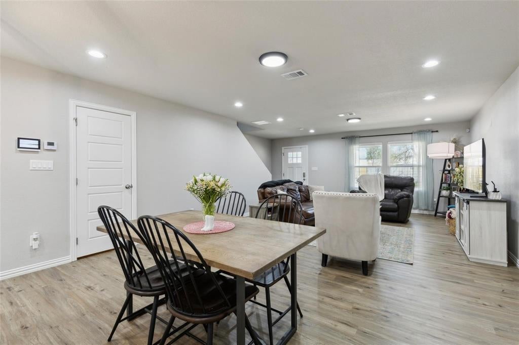 5816 Grayson St, Fort Worth, TX 76119 photo