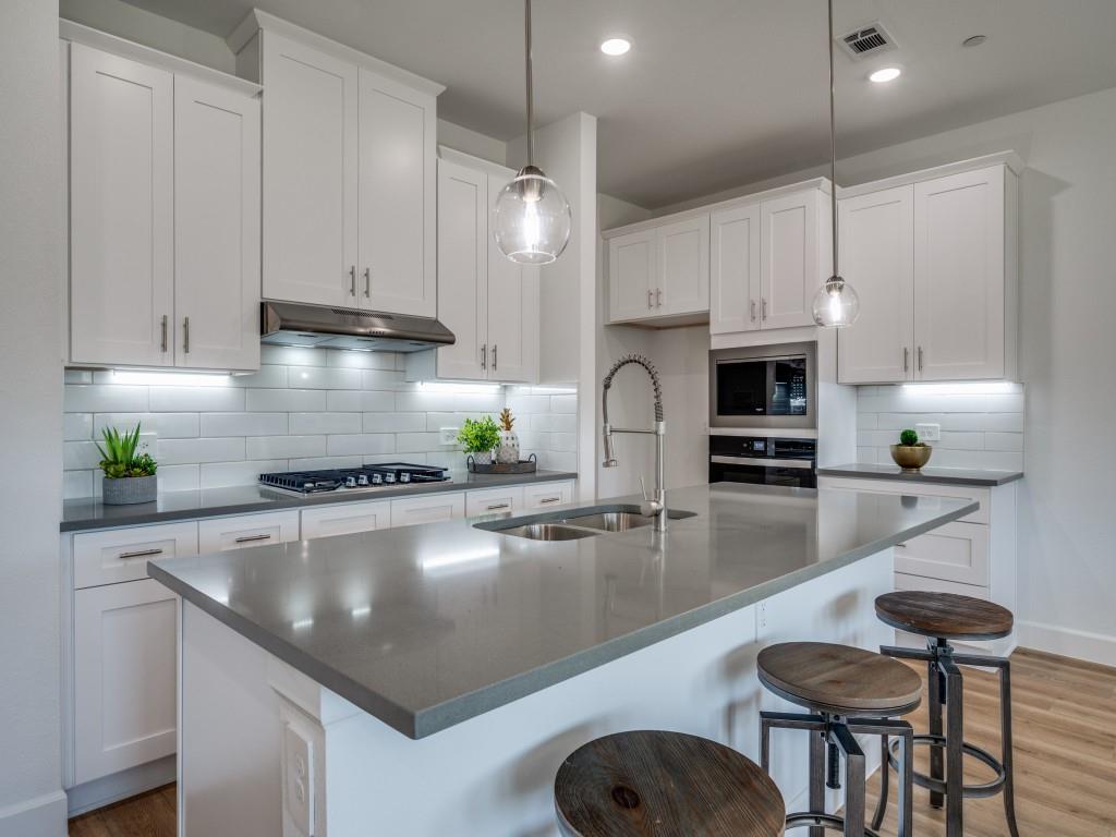5613 Woodlands Dr, The Colony, TX 75056