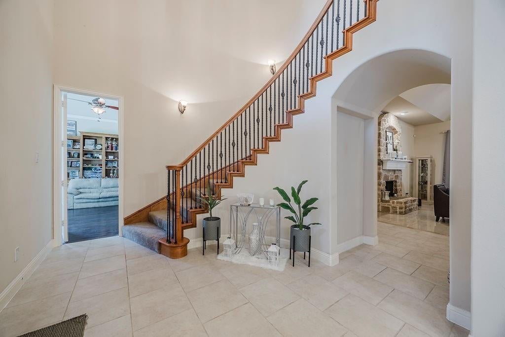 1011 Parview Cir, Grand Prairie, TX 75104 photo