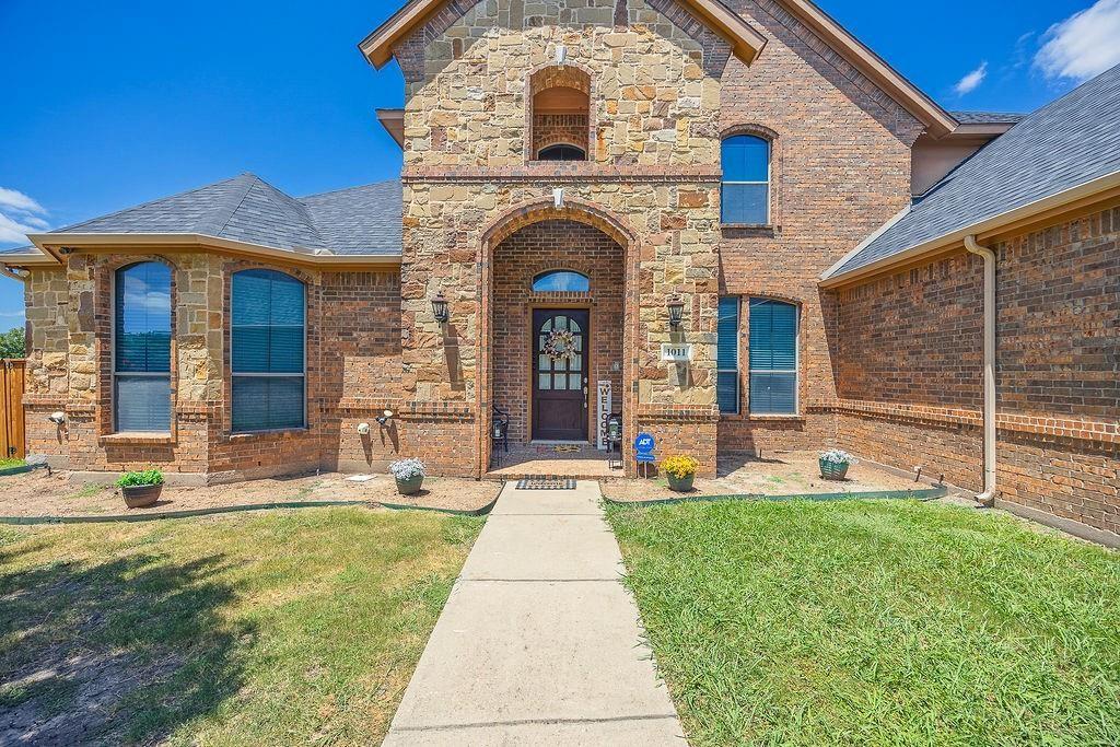 1011 Parview Cir, Grand Prairie, TX 75104 photo