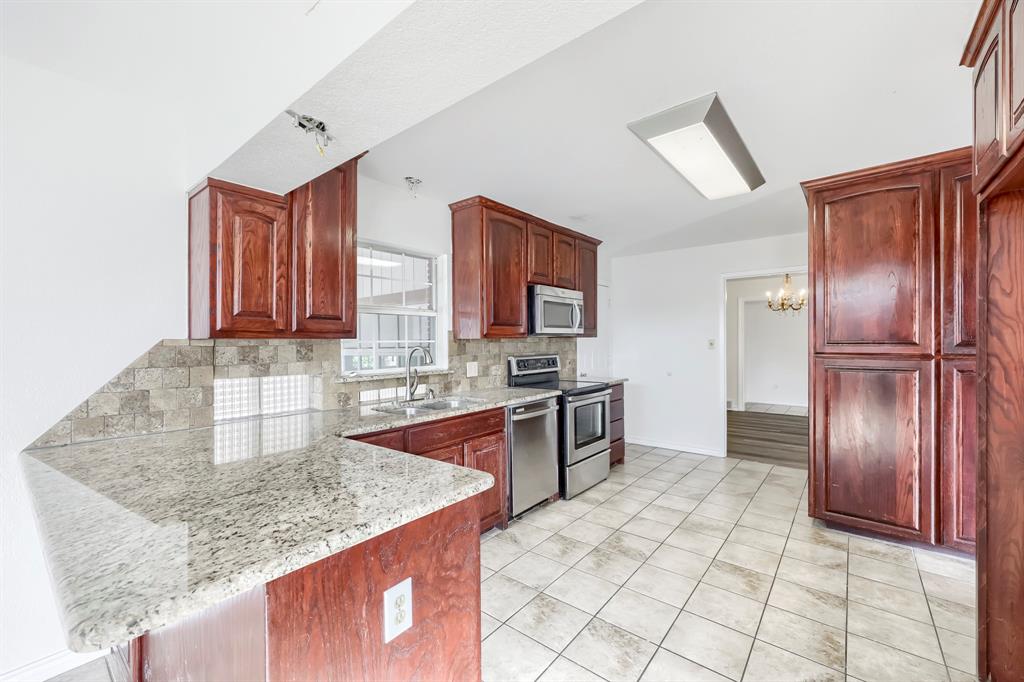 6716 Woodstock Rd, Fort Worth, TX 76116 photo