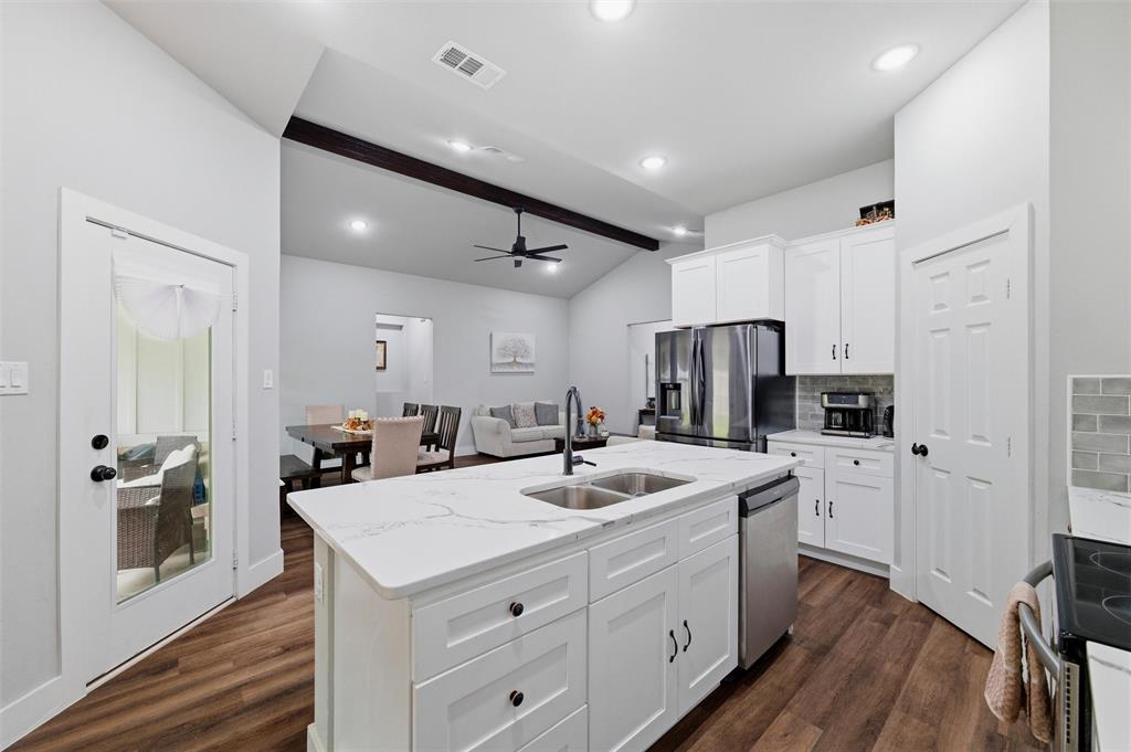 203 Pioneer Dr, Keene, TX 76059 photo