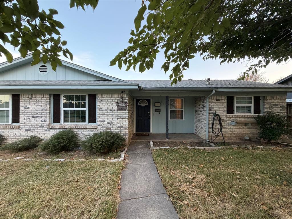 902 Milky Way, Garland, TX 75040 photo