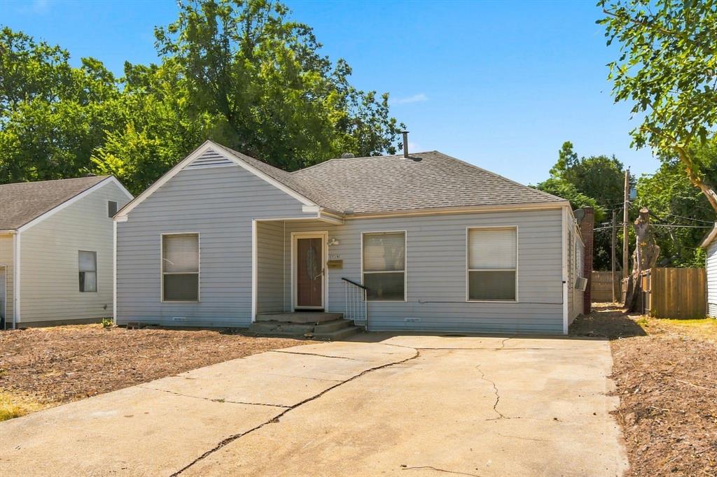 1013 Oak St, Grand Prairie, TX 75050 photo