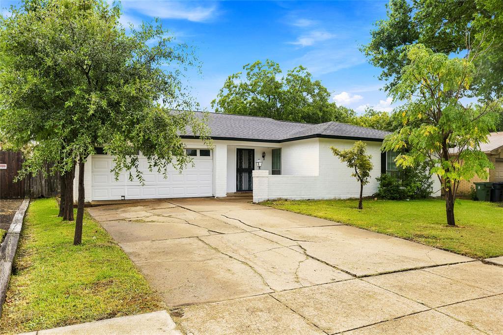 1721 Overbrook Dr, Arlington, TX 76014