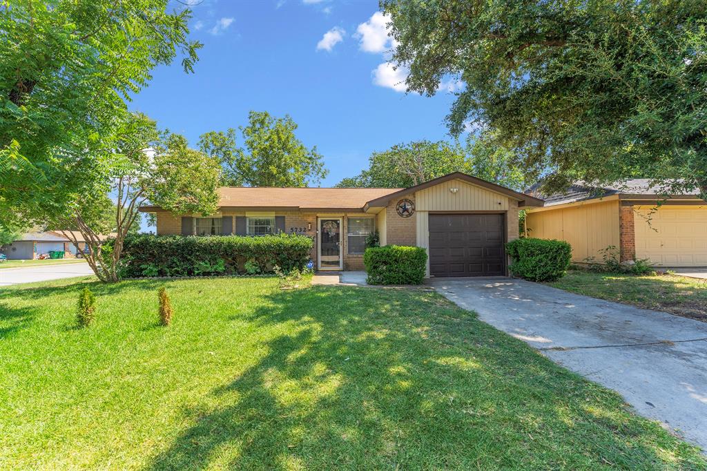 5732 Bonner Dr, Haltom City, TX 76148 photo