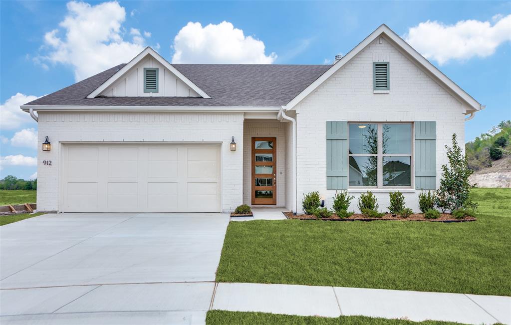912 Triple Crown Ct, Willow Park, TX 76087