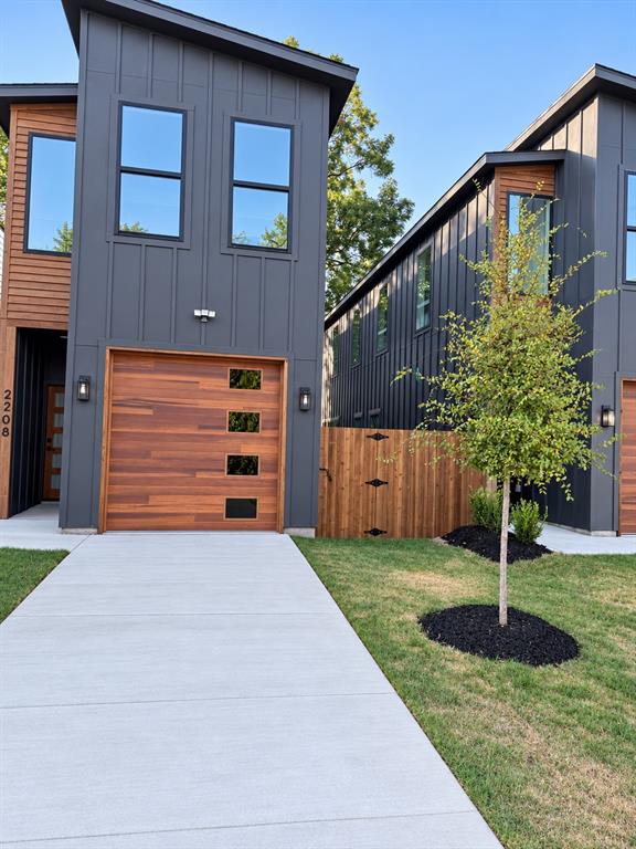 2208 Dyson St, Dallas, TX 75215