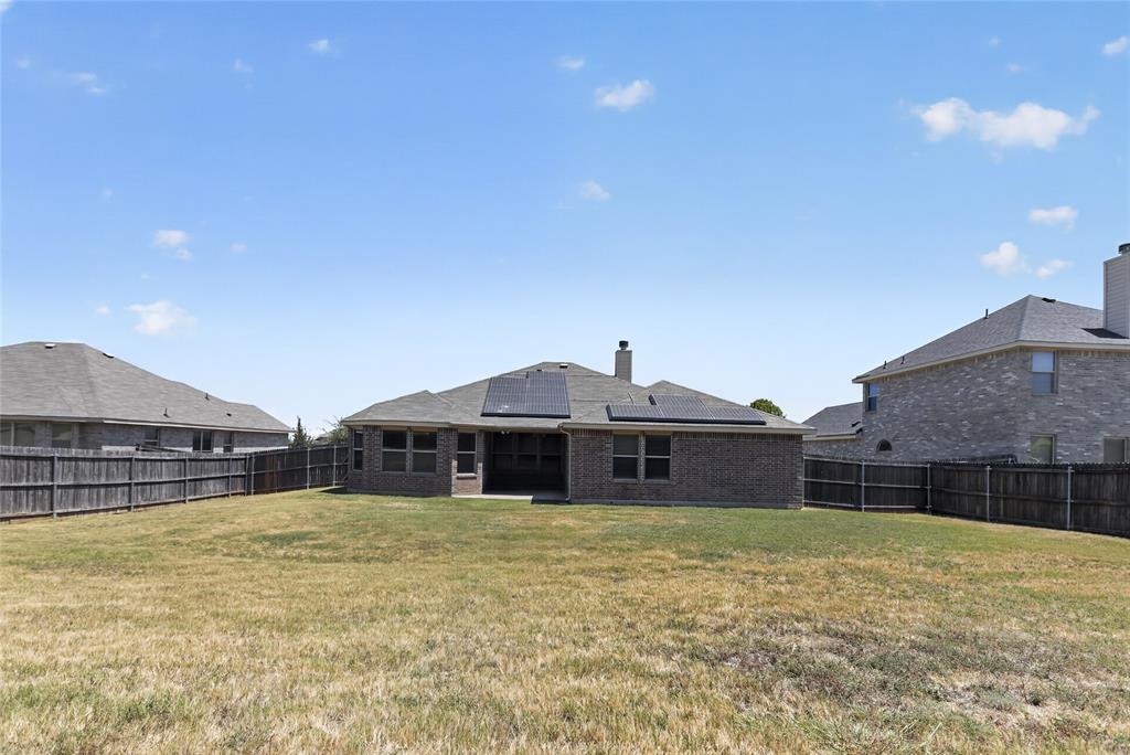 7526 Park Ave, Forest Hill, TX 76140