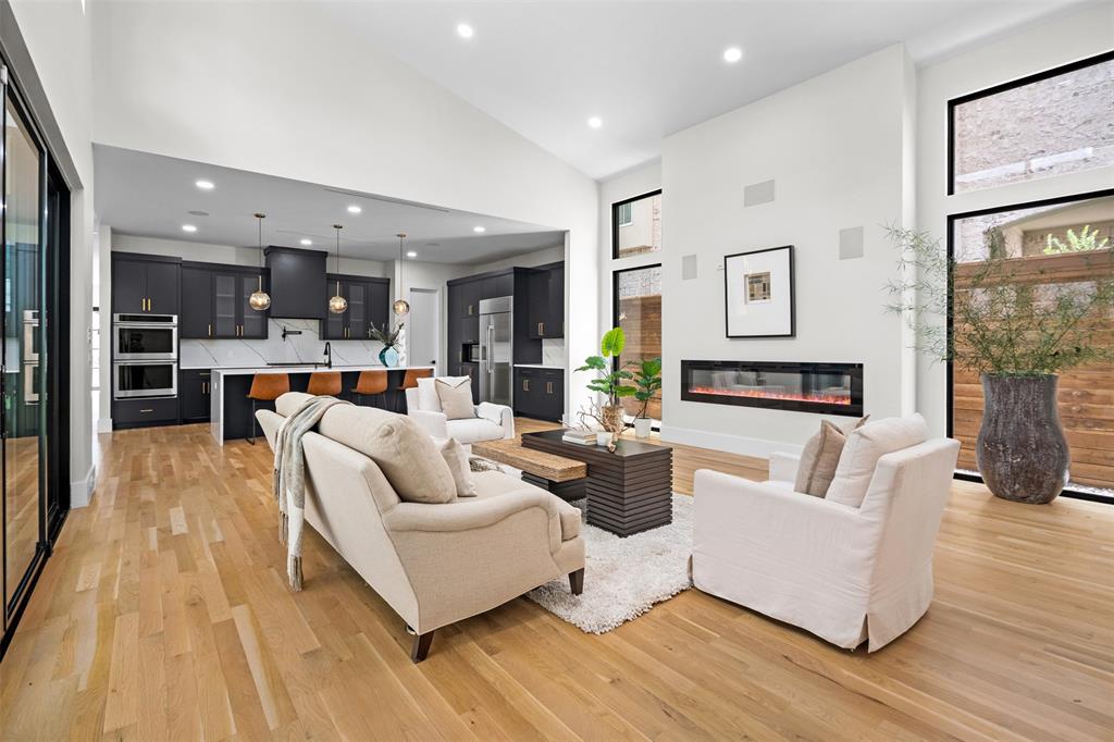 7210 Robin Rd, Dallas, TX 75209