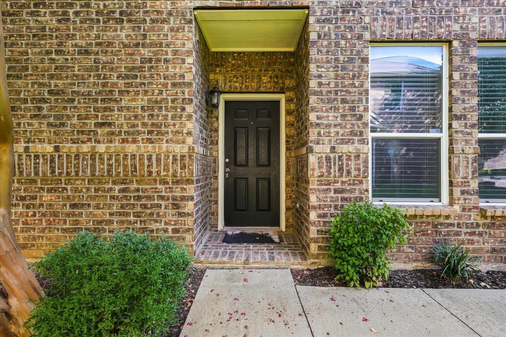 2929 Muirfield Dr, Lewisville, TX 75067 photo