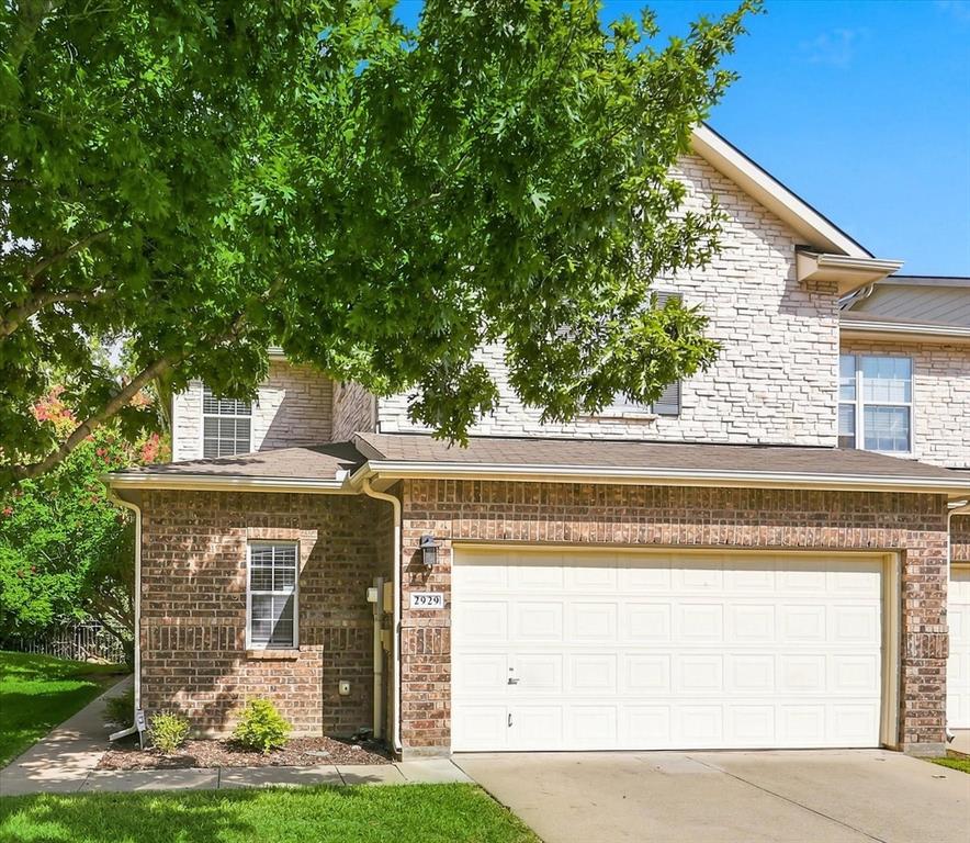 2929 Muirfield Dr, Lewisville, TX 75067 photo