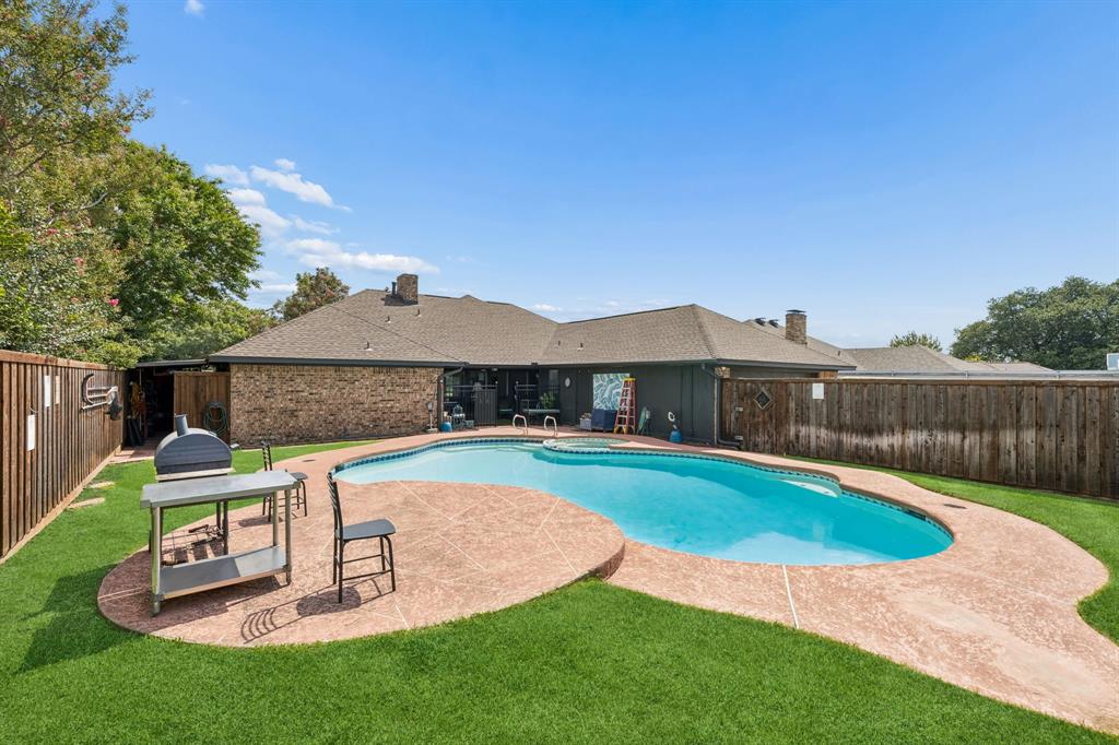 2133 Hunters Rdg, Carrollton, TX 75006