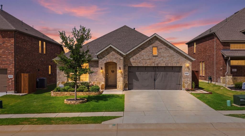 3223 Hunters Glen Dr, Aubrey, TX 76227