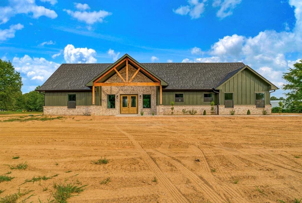 829 Private Road 44005, Blossom, TX 75416